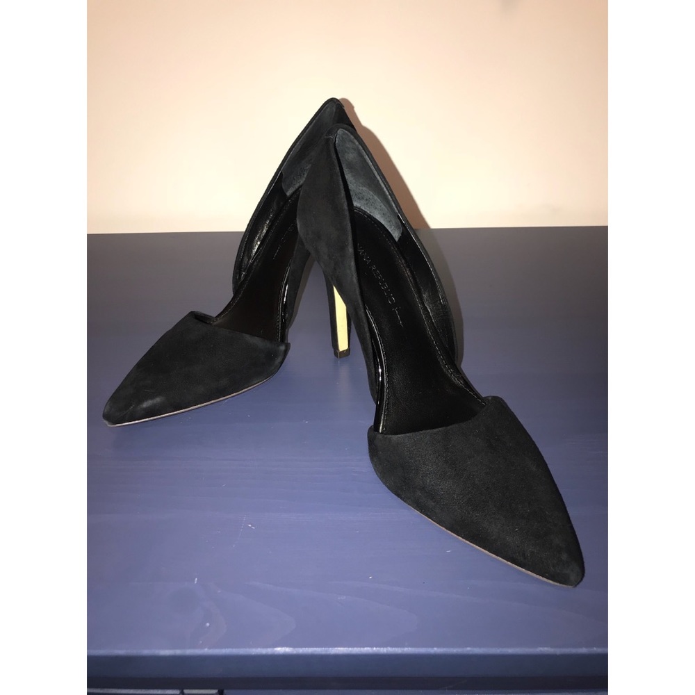 Elegant Banana Republic Suede Heels